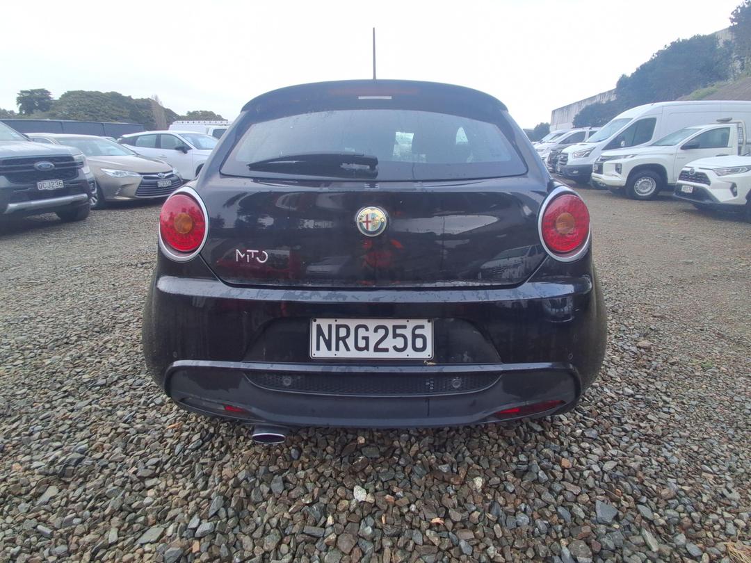 Photo '4' of Alfa Romeo Mito TCT Photo '4' of Alfa Romeo Mito TCT