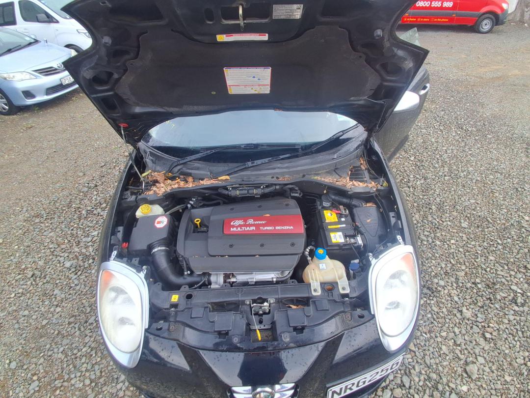 Photo '9' of Alfa Romeo Mito TCT Photo '9' of Alfa Romeo Mito TCT