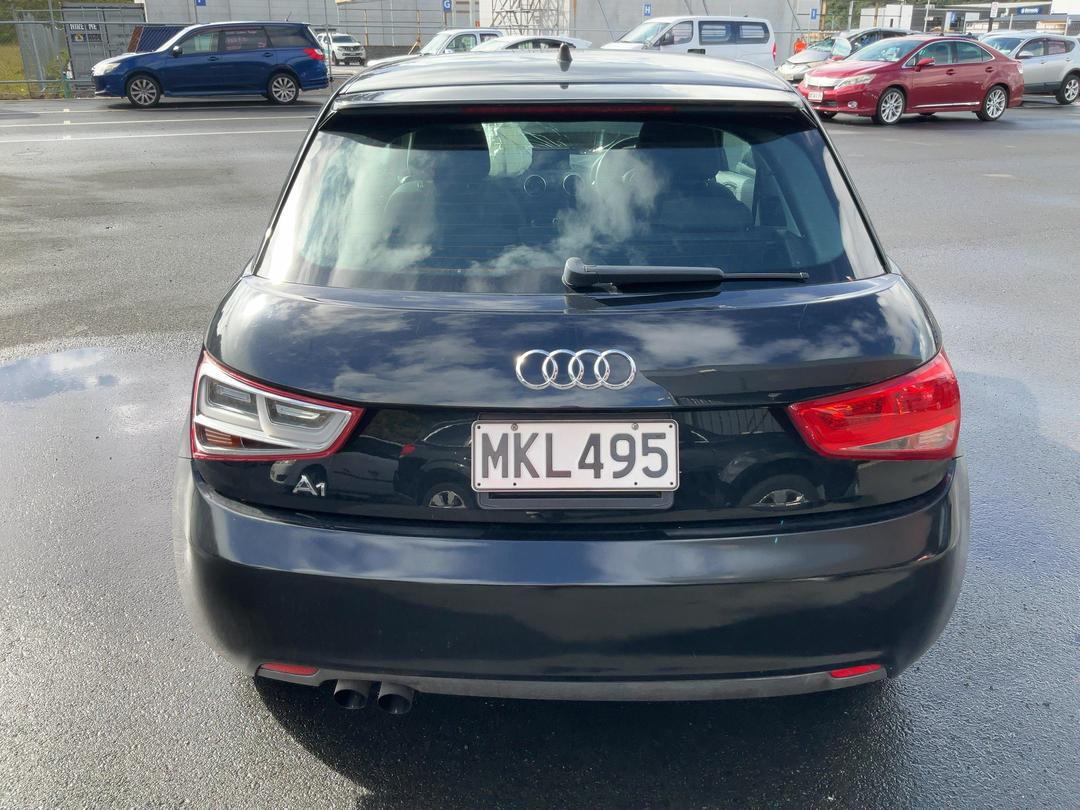 Photo '6' of Audi A1