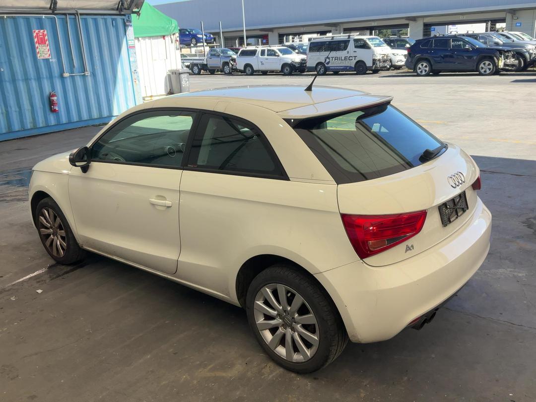 Photo '8' of Audi A1 T FSI SP S Photo '8' of Audi A1 T FSI SP S