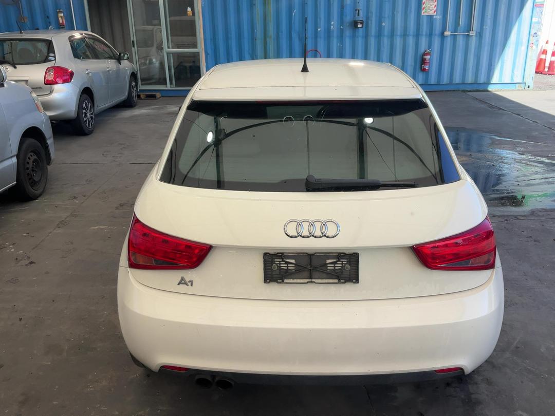 Photo '10' of Audi A1 T FSI SP S Photo '10' of Audi A1 T FSI SP S