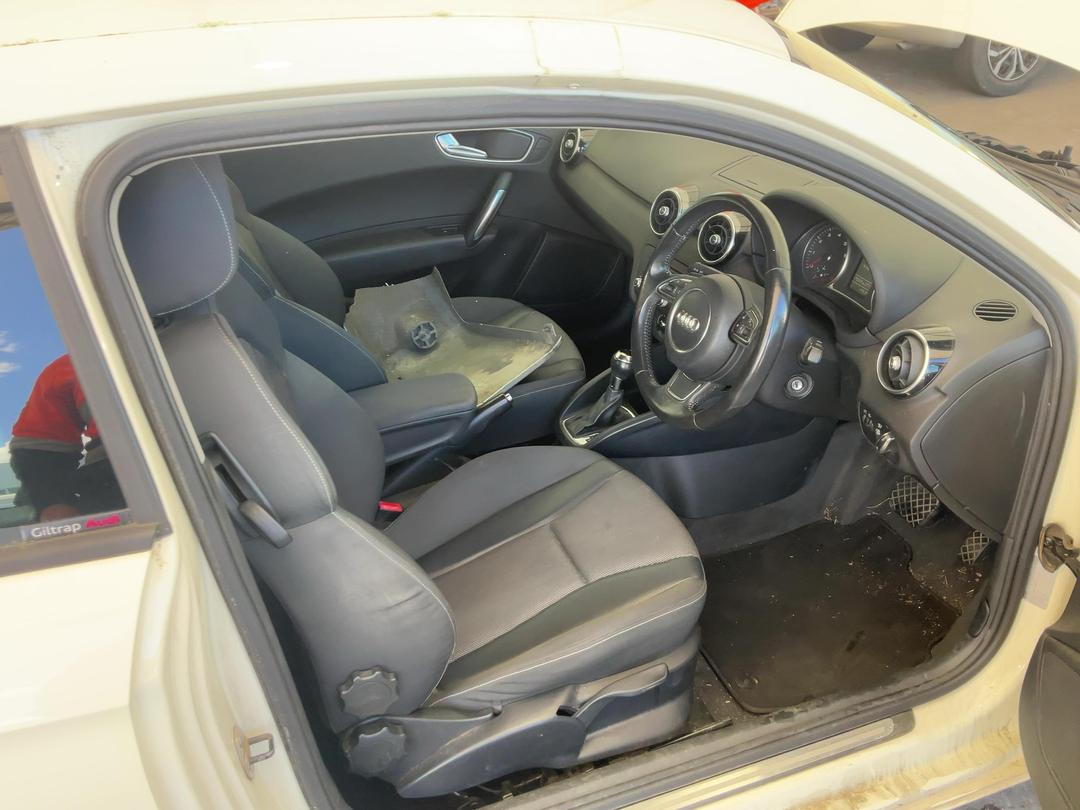 Photo '18' of Audi A1 T FSI SP S Photo '18' of Audi A1 T FSI SP S