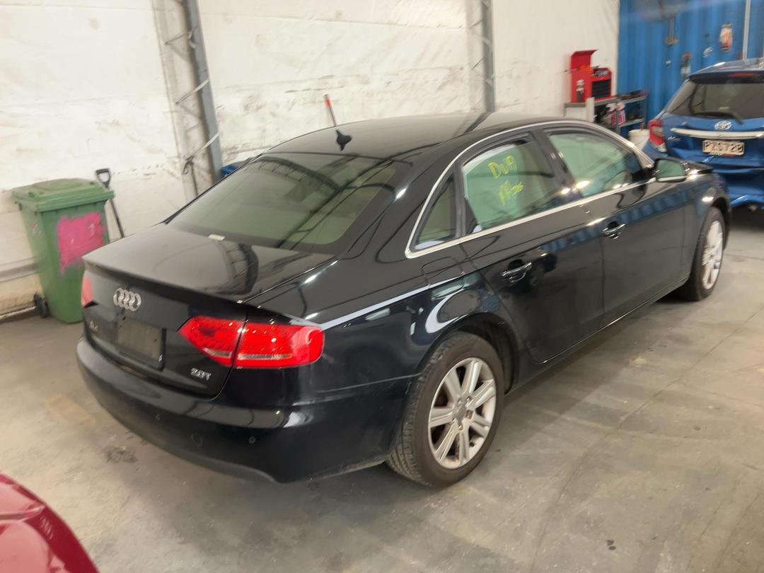Photo '13' of Audi A4 2.0 Photo '13' of Audi A4 2.0
