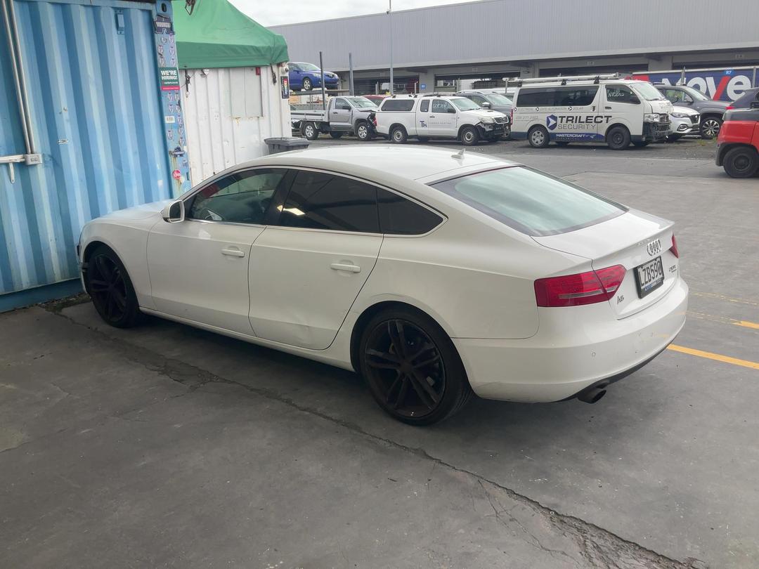 Photo '10' of Audi A5 SB 2.0 TQ Photo '10' of Audi A5 SB 2.0 TQ