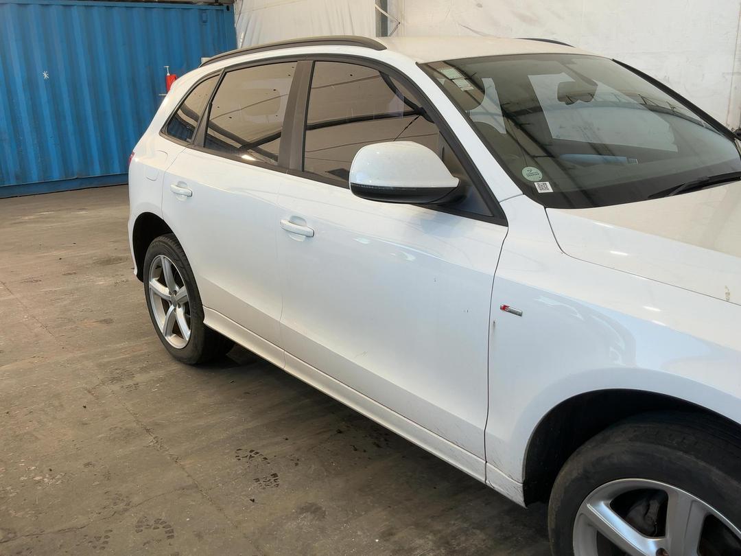 Photo '2' of Audi Q5 Photo '2' of Audi Q5