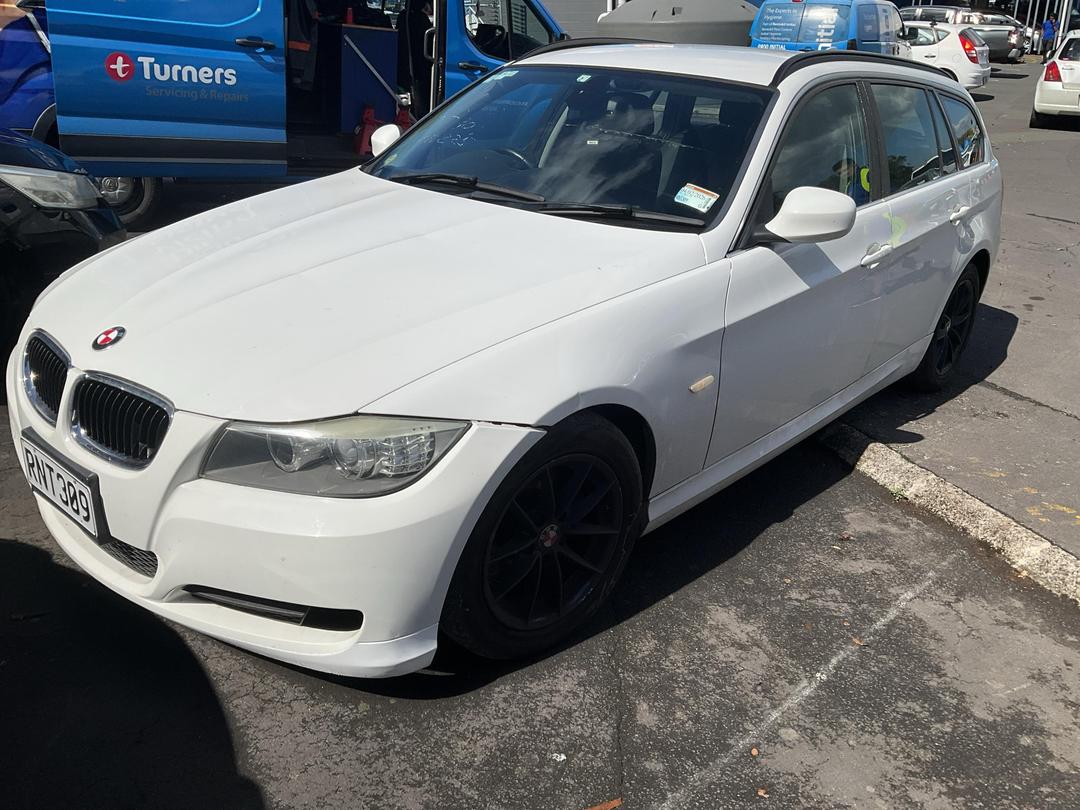 Photo '2' of BMW 320I