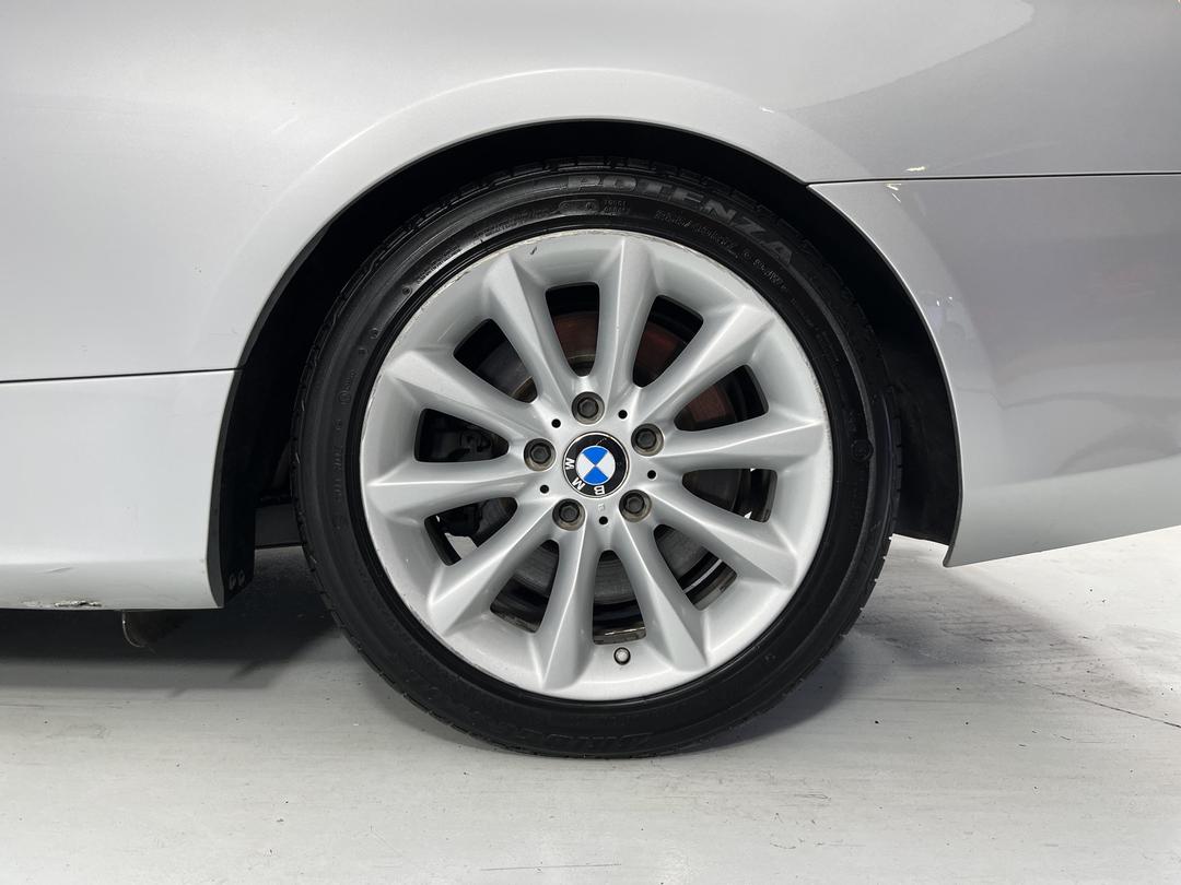 Photo '9' of BMW 335I