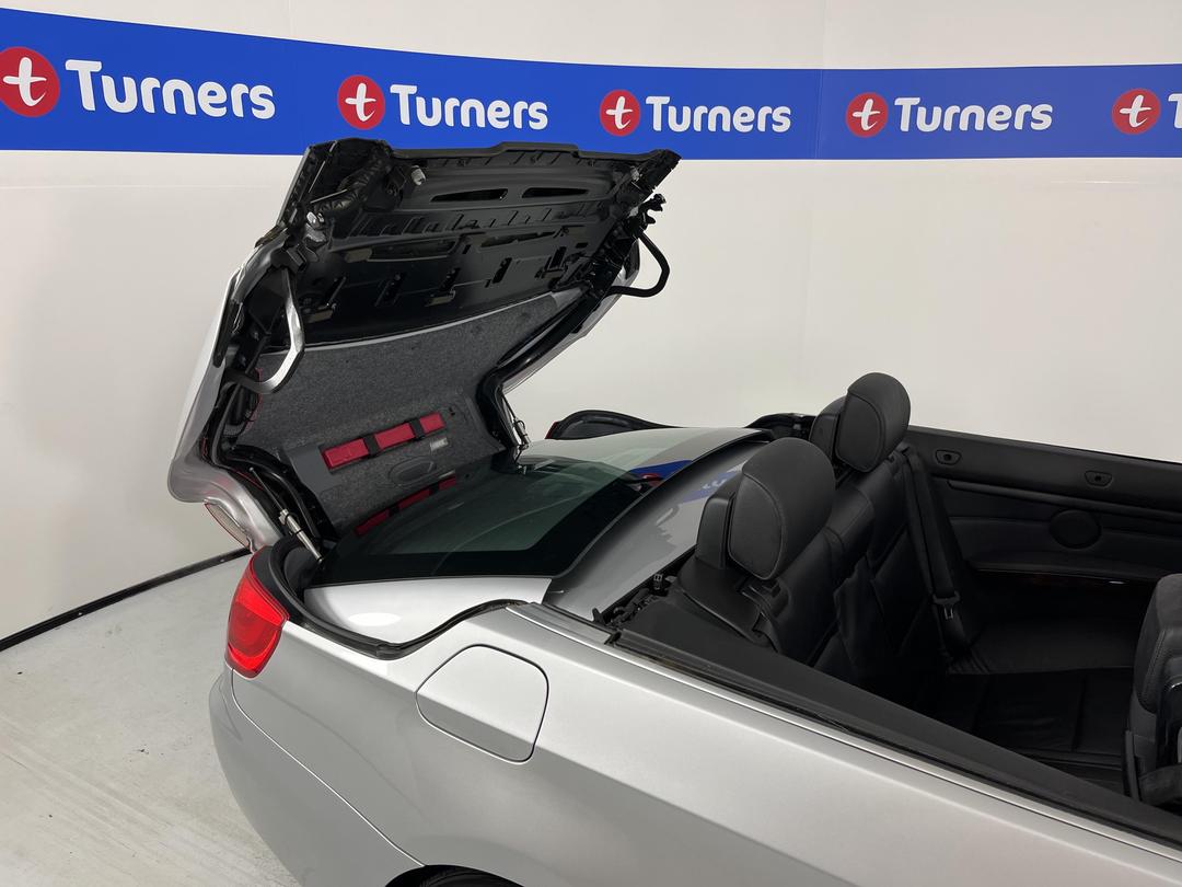 Photo '32' of BMW 335I