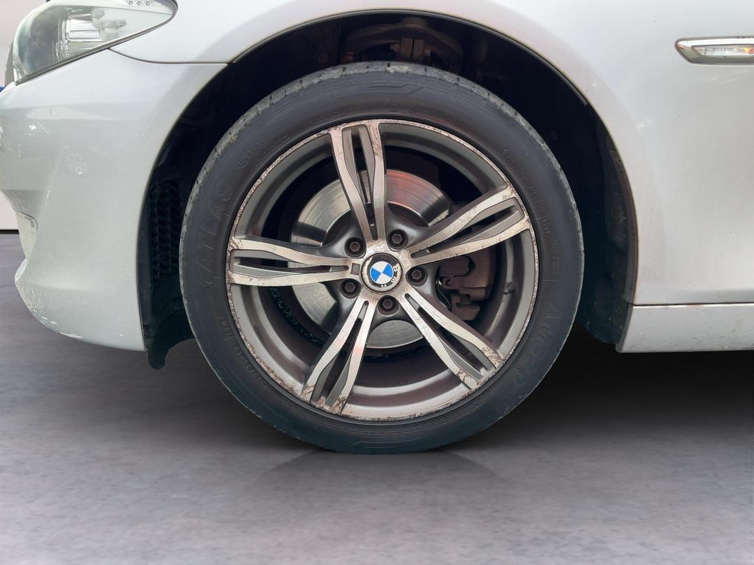 Photo '8' of BMW 5 Series 523I Photo '8' of BMW 5 Series 523I