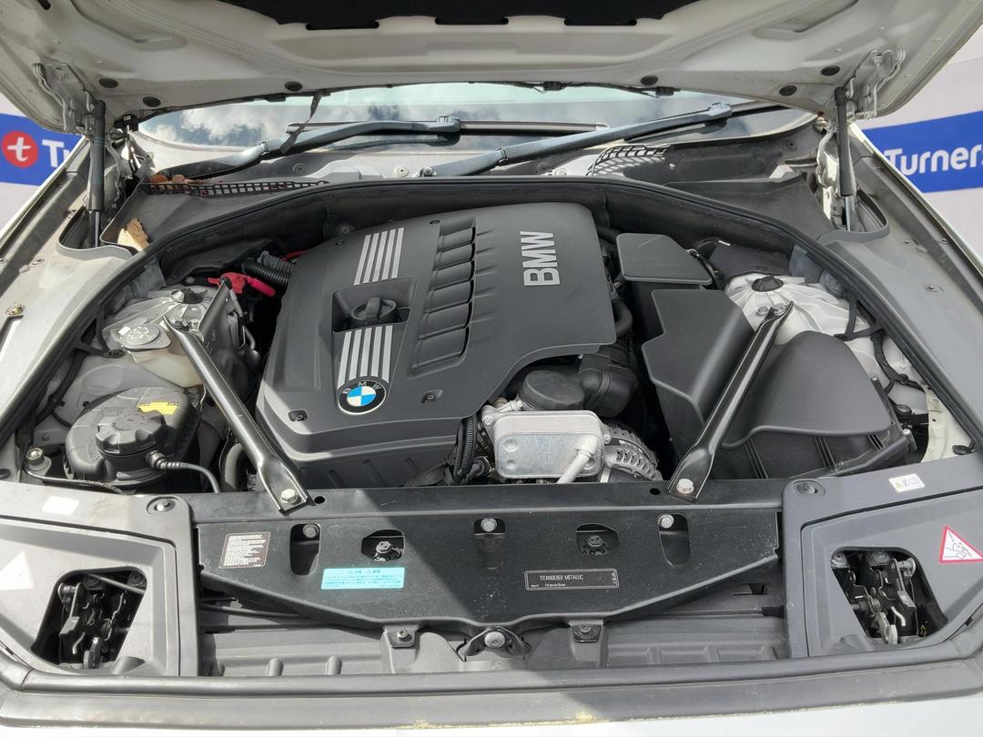 Photo '11' of BMW 5 Series 523I Photo '11' of BMW 5 Series 523I
