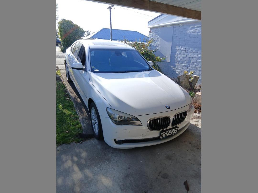 Photo '5' of BMW 750I Photo '5' of BMW 750I