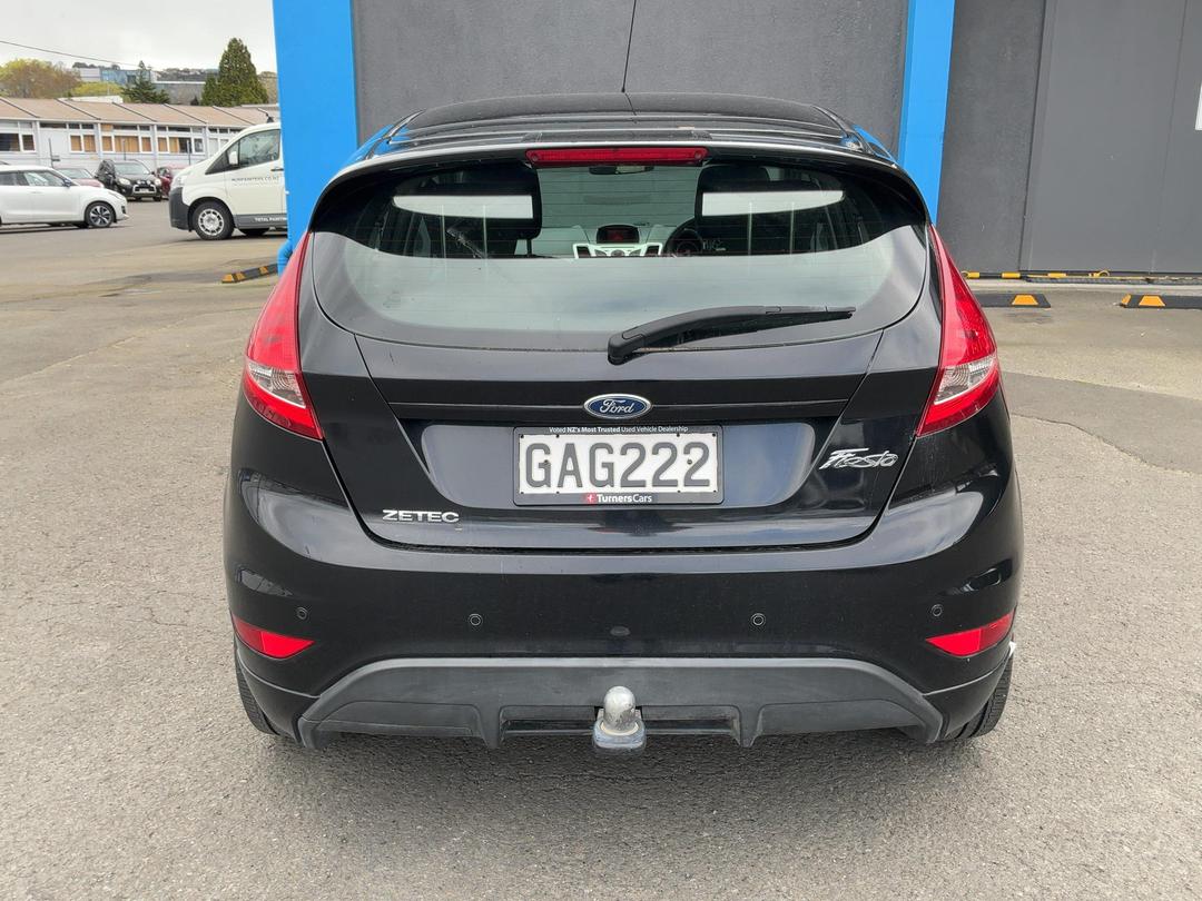 Photo '11' of Ford Fiesta