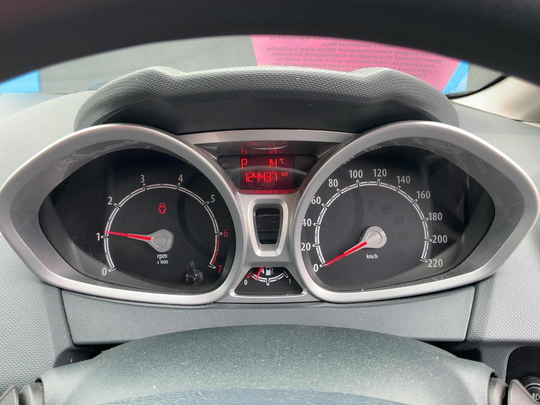 Photo '18' of Ford Fiesta