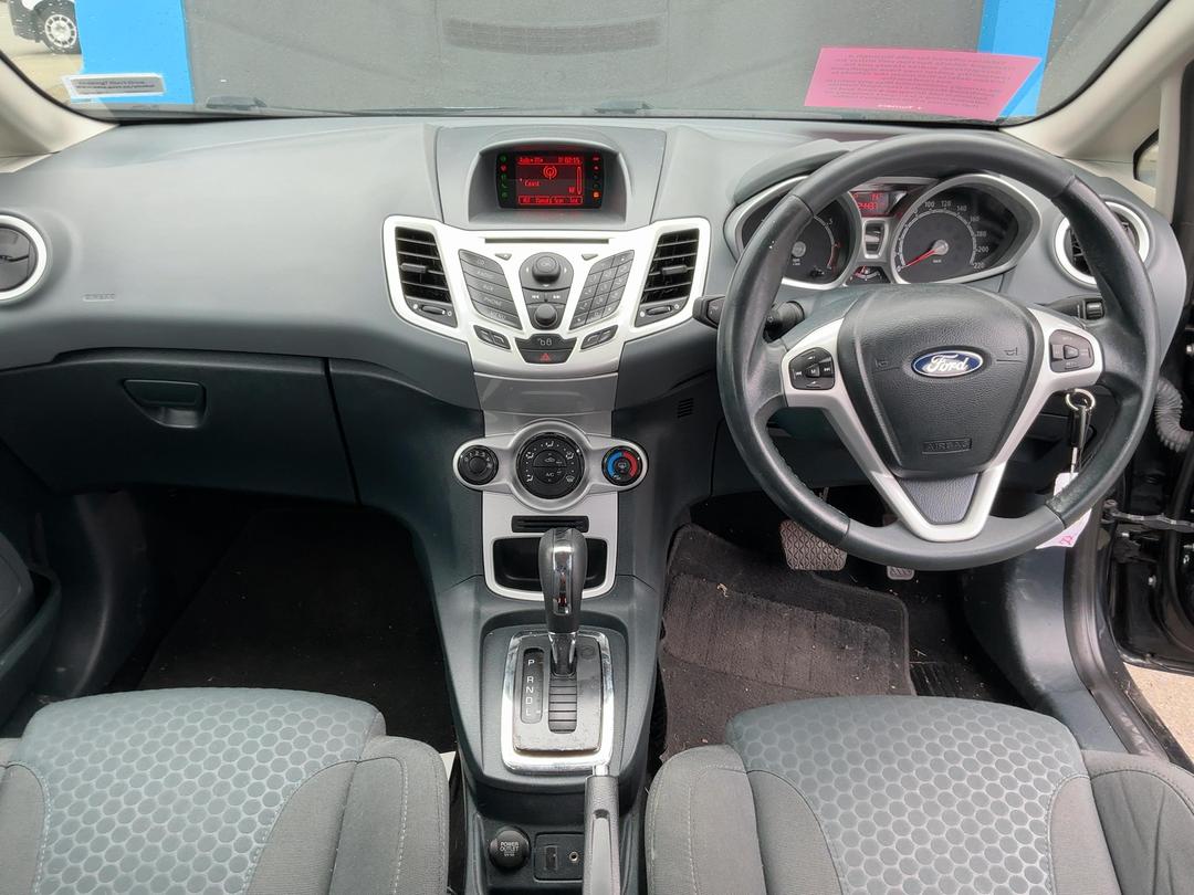 Photo '21' of Ford Fiesta