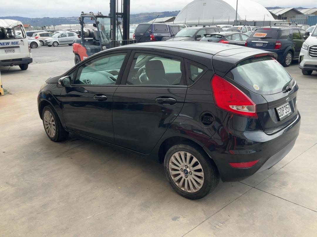 Photo '5' of Ford Fiesta LX Photo '5' of Ford Fiesta LX