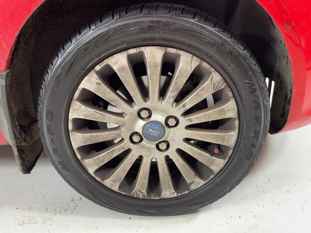 Photo '9' of Ford Fiesta