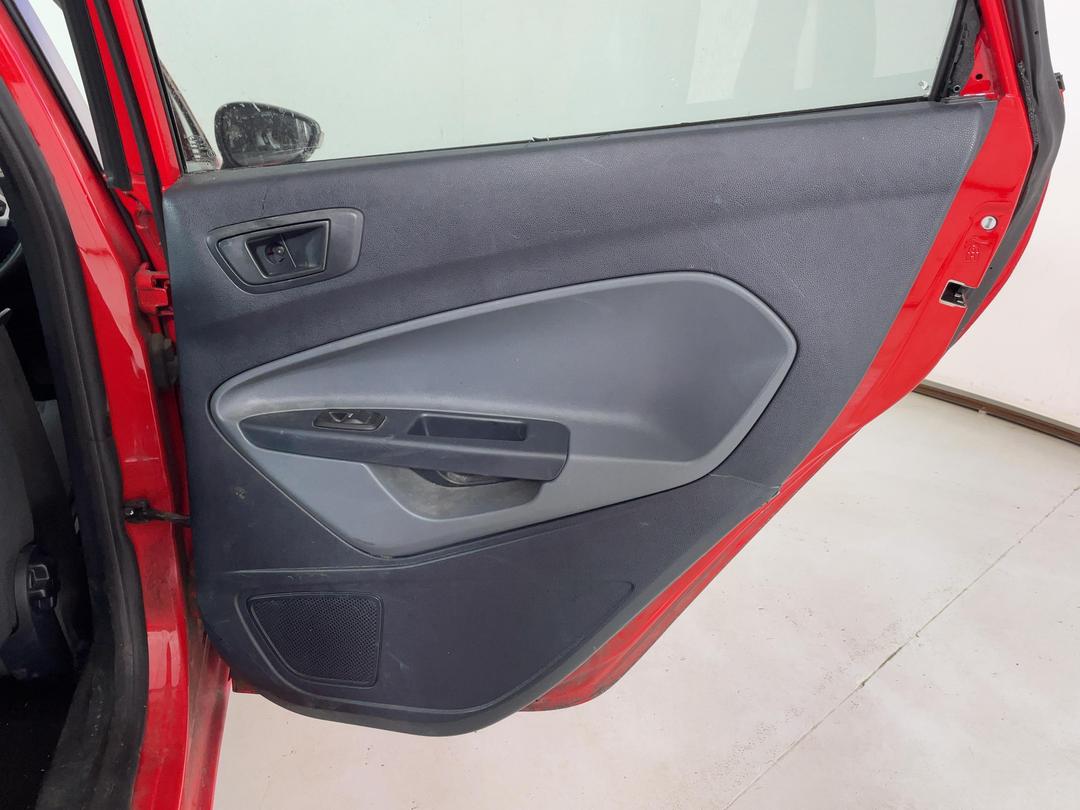 Photo '18' of Ford Fiesta