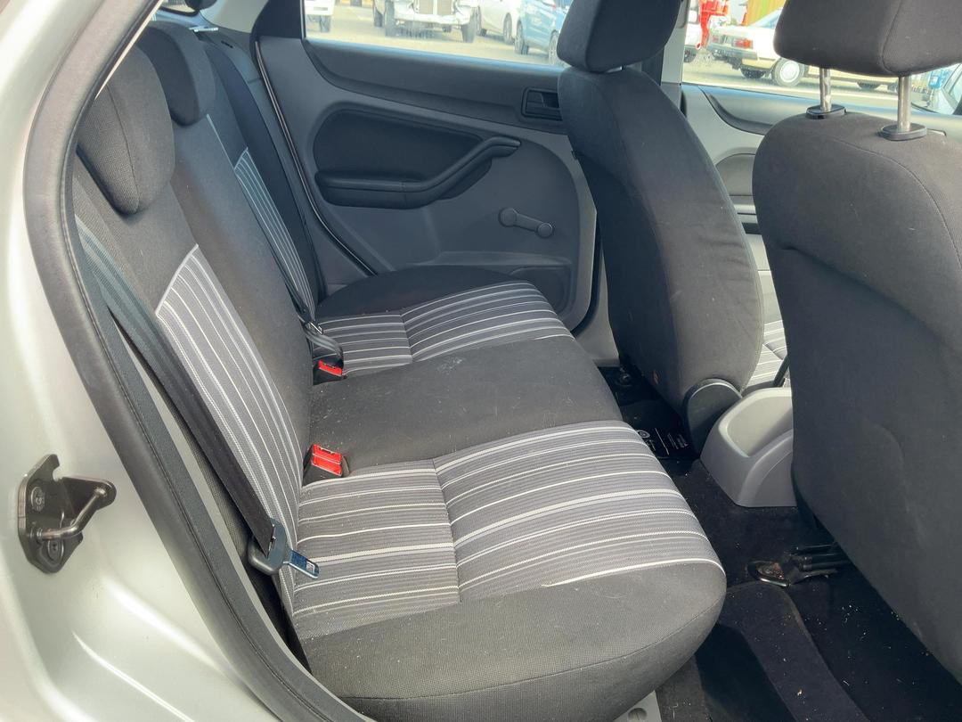 Photo '16' of Ford Focus Photo '16' of Ford Focus