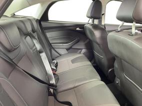 Photo '20' of Ford Focus