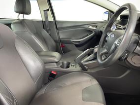 Photo '16' of Ford Focus