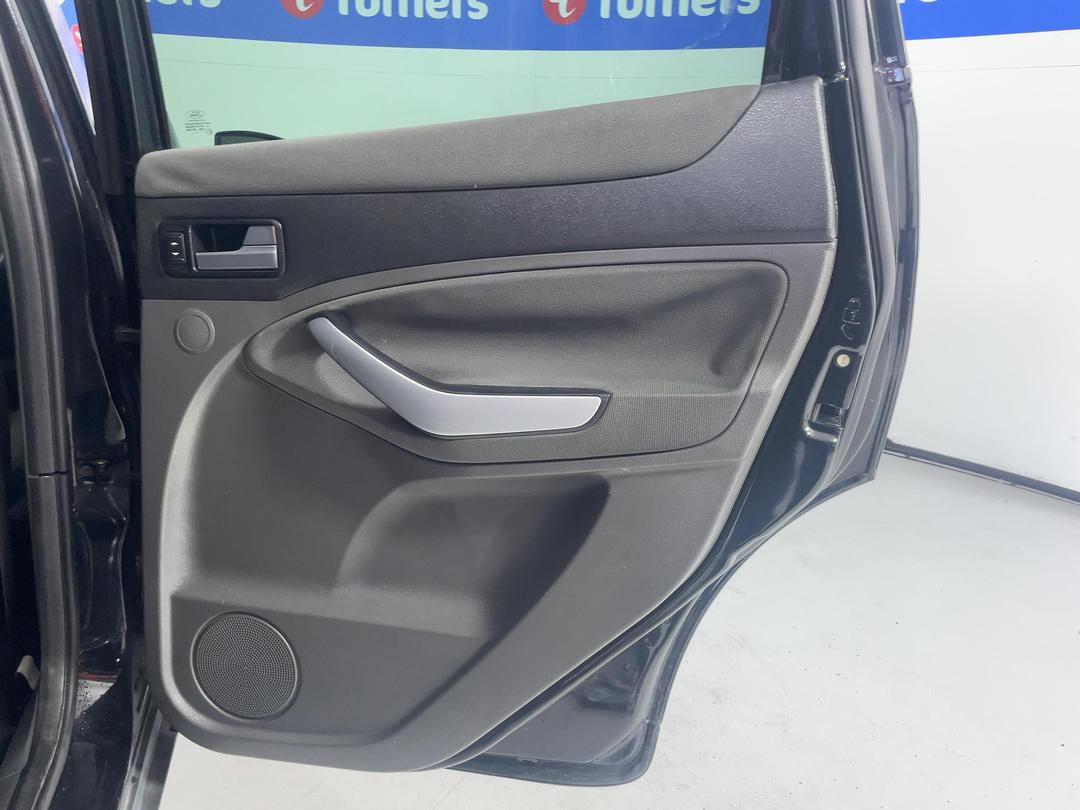 Photo '19' of Ford Kuga