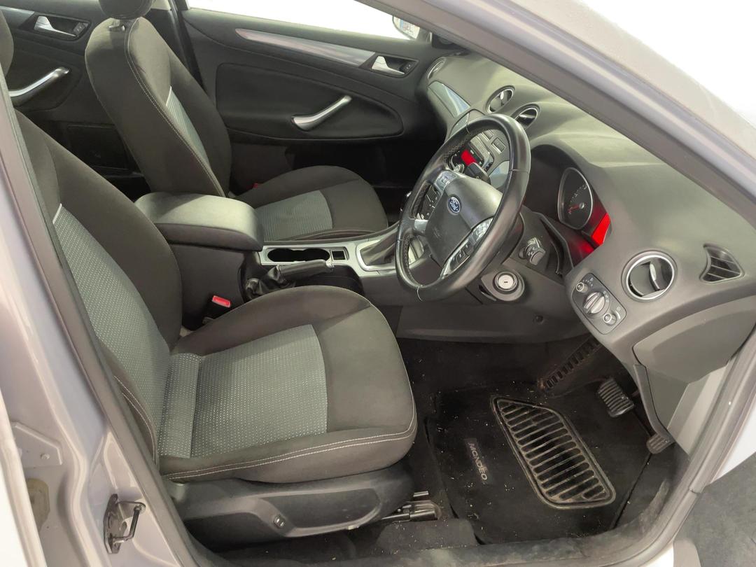 Photo '14' of Ford Mondeo Zetec TD