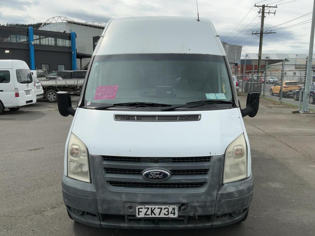 Photo '2' of Ford Transit LWB Hiroof Photo '2' of Ford Transit LWB Hiroof