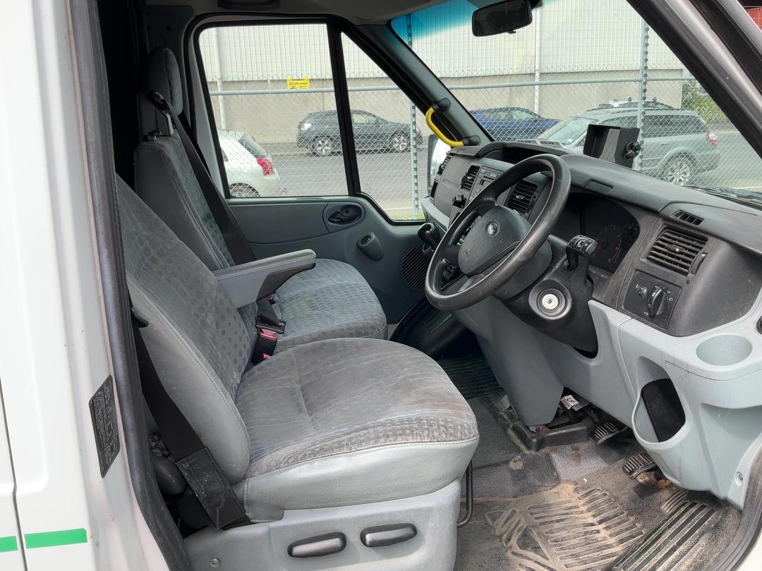 Photo '8' of Ford Transit LWB Hiroof Photo '8' of Ford Transit LWB Hiroof