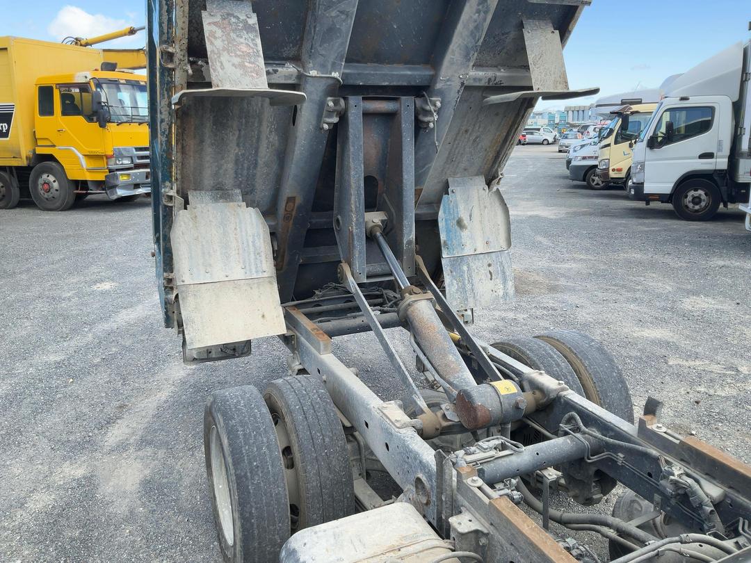 Photo '23' of Hino Dutro 2T Tipper