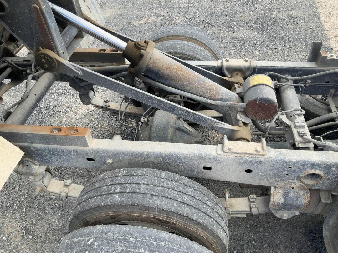 Photo '24' of Hino Dutro 2T Tipper