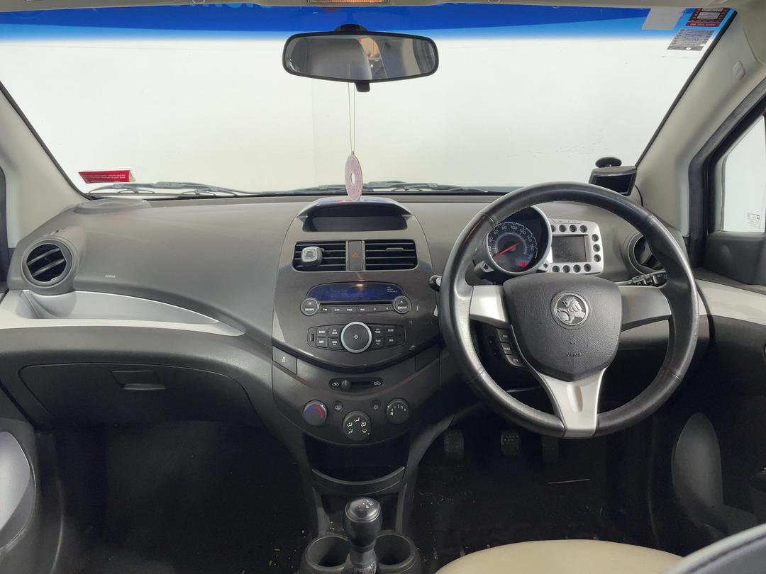 Photo '15' of Holden Barina Spark CDX