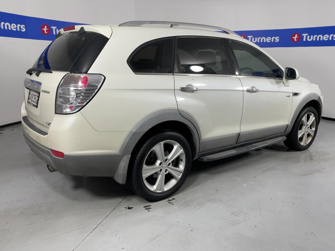 Photo '7' of Holden Captiva 7