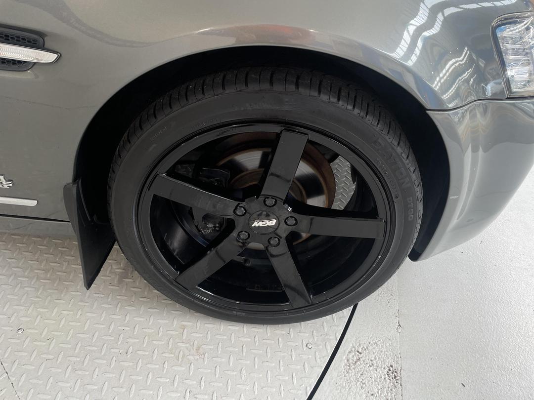 Photo '9' of Holden Commodore