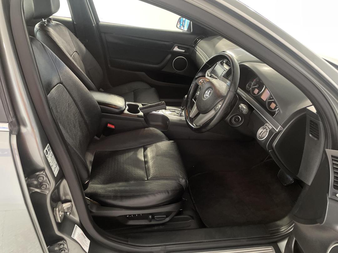 Photo '16' of Holden Commodore