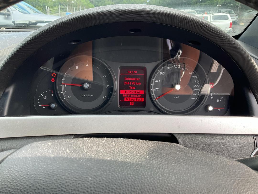 Photo '8' of Holden Commodore SV6