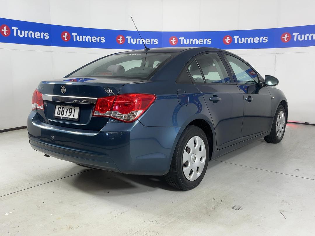 Photo '7' of Holden Cruze