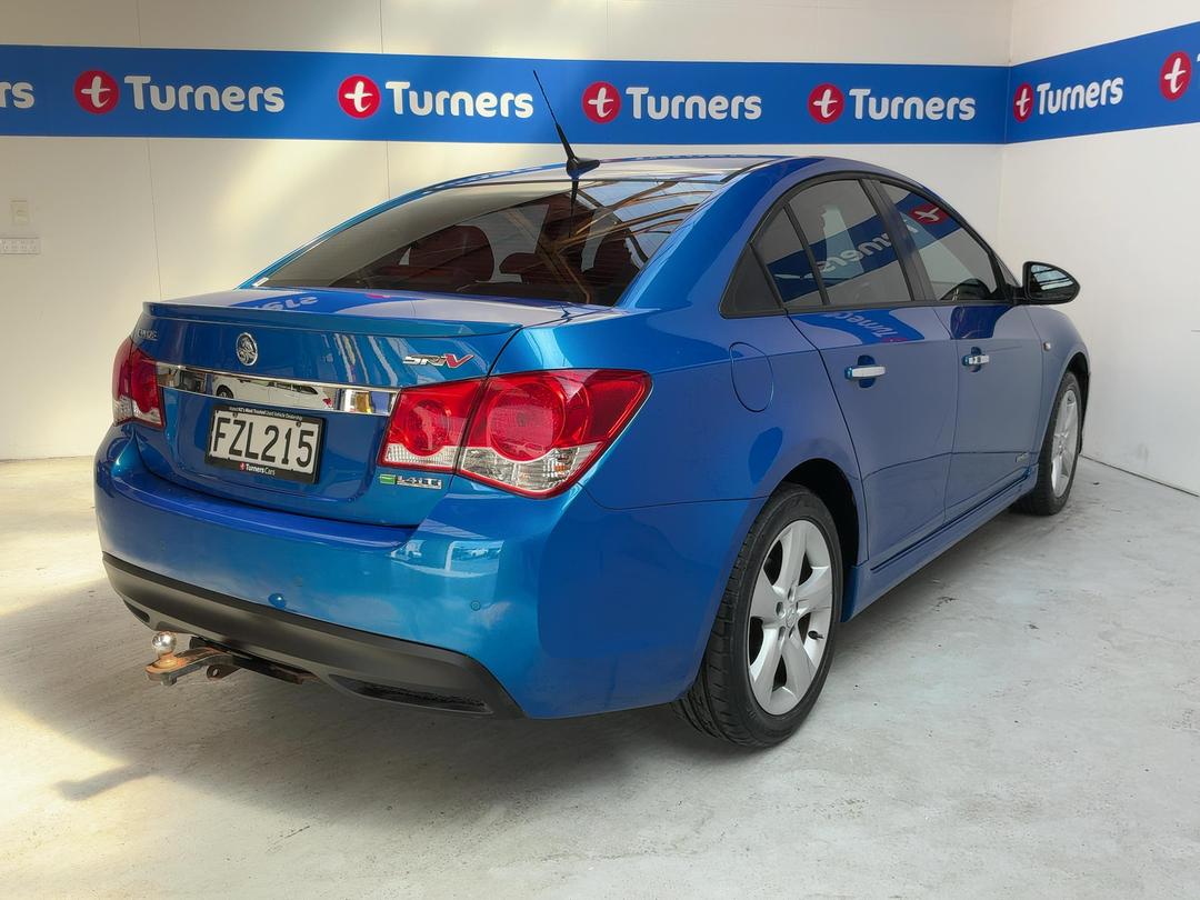 Photo '7' of Holden Cruze