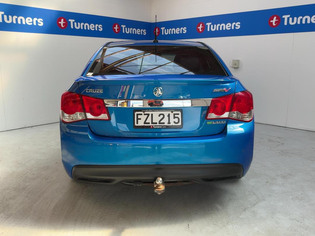 Photo '6' of Holden Cruze