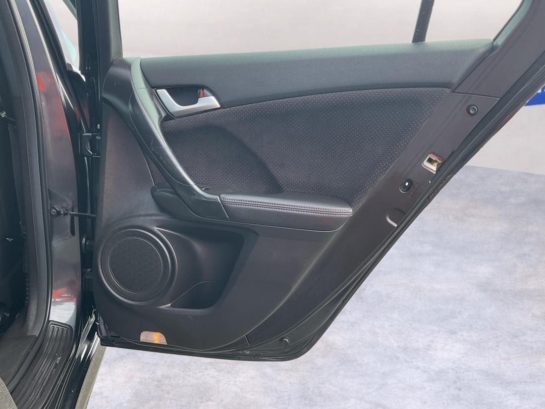 Photo '19' of Honda Accord