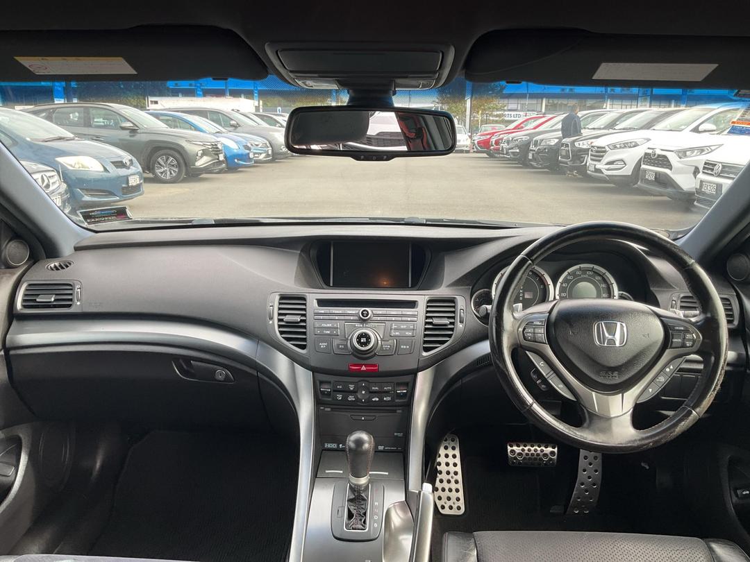 Photo '17' of Honda Accord