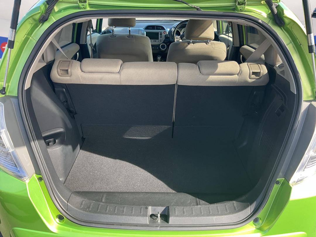 Photo '14' of Honda FIT