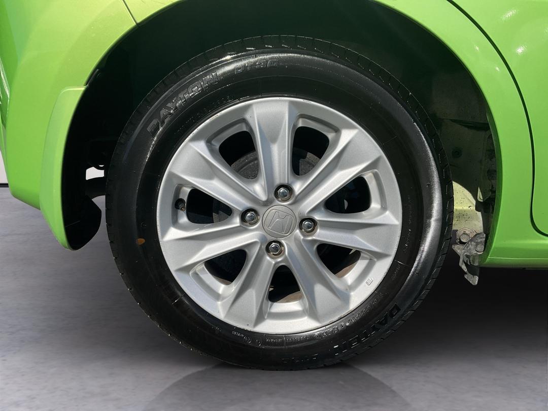 Photo '12' of Honda FIT