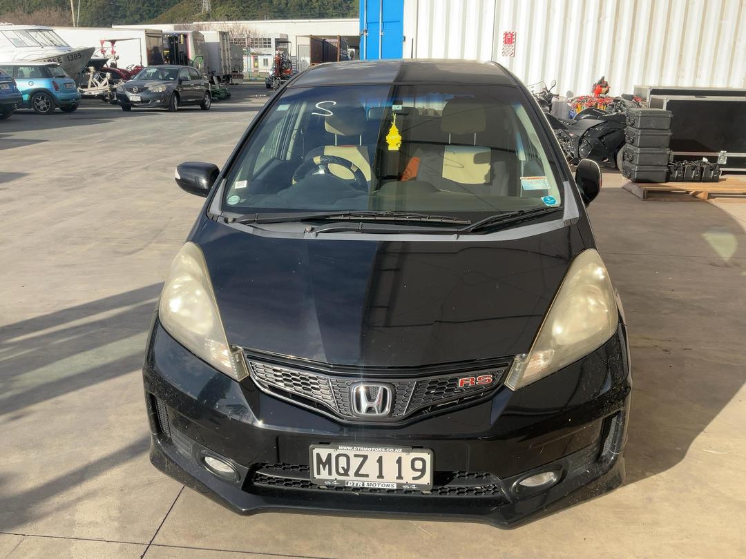 Photo '3' of Honda FIT Photo '3' of Honda FIT