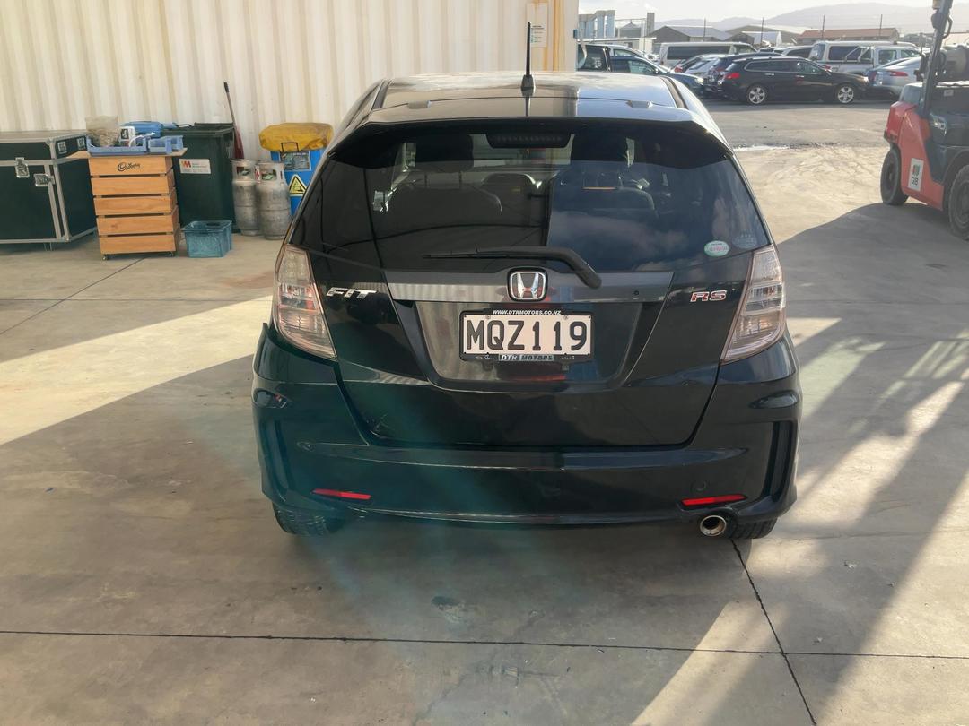 Photo '7' of Honda FIT Photo '7' of Honda FIT