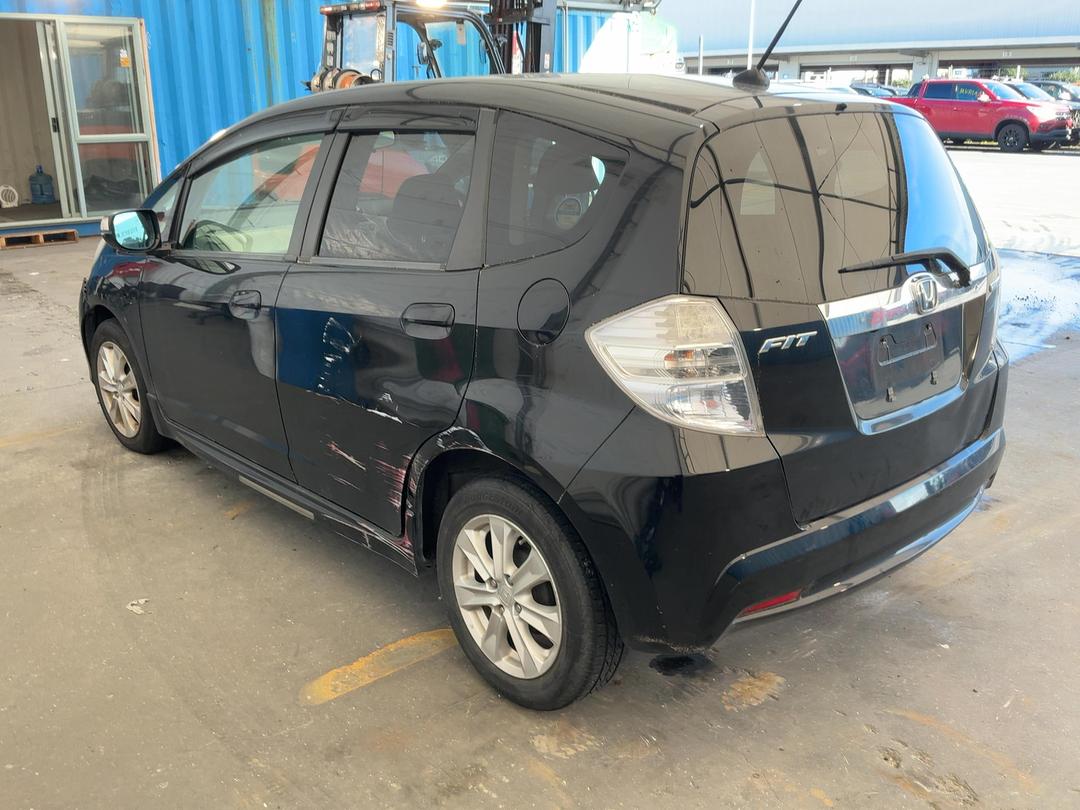 Photo '8' of Honda FIT Photo '8' of Honda FIT