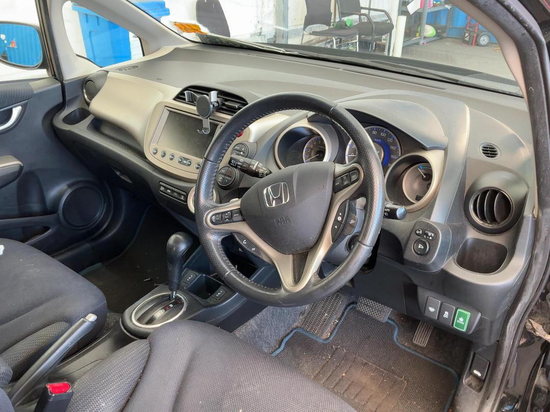 Photo '18' of Honda FIT Photo '18' of Honda FIT