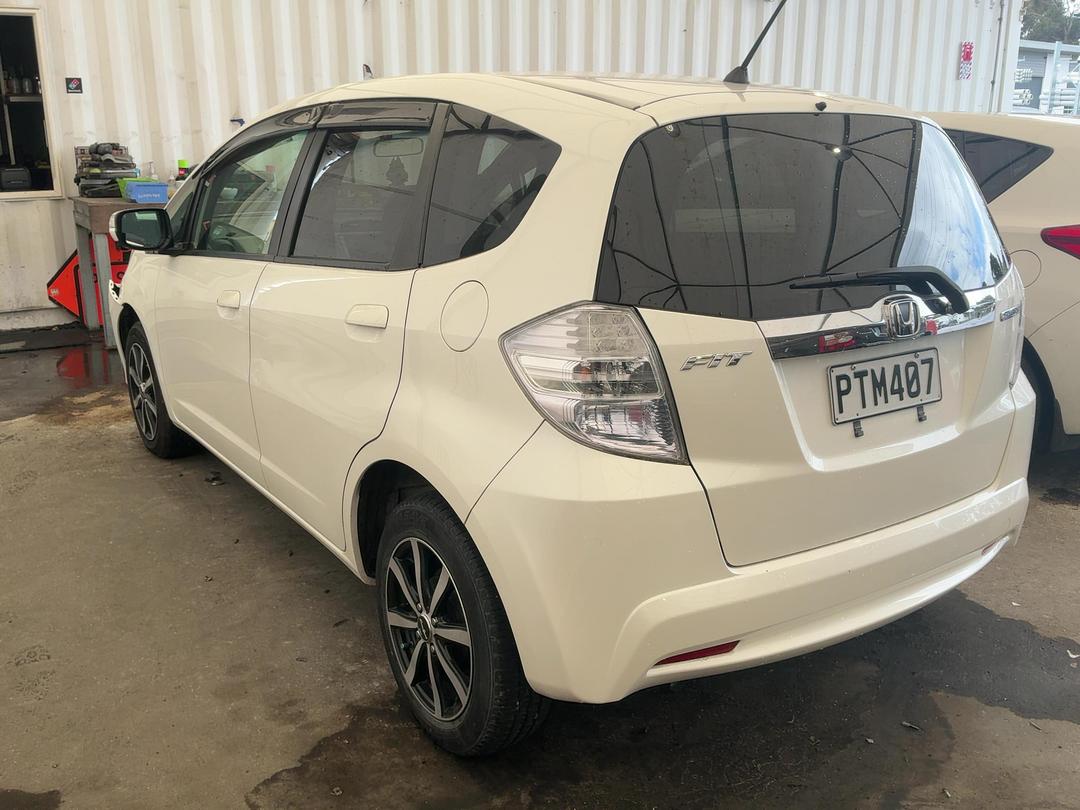 Photo '4' of Honda FIT Photo '4' of Honda FIT
