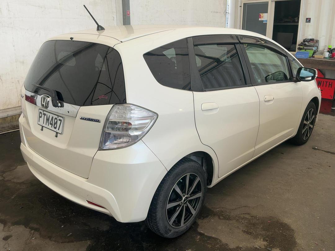 Photo '5' of Honda FIT Photo '5' of Honda FIT