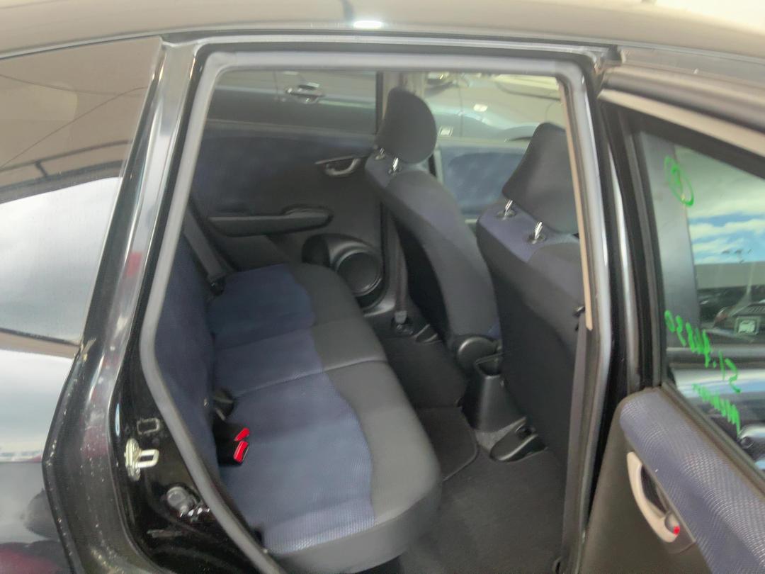 Photo '15' of Honda FIT Photo '15' of Honda FIT