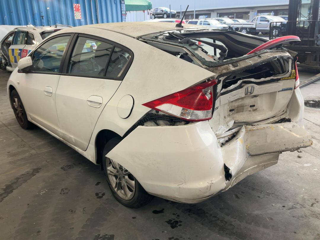 Photo '4' of Honda Insight S Photo '4' of Honda Insight S